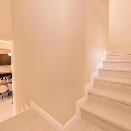 Aquarium Penthouse 6 Lägenhet Năvodari