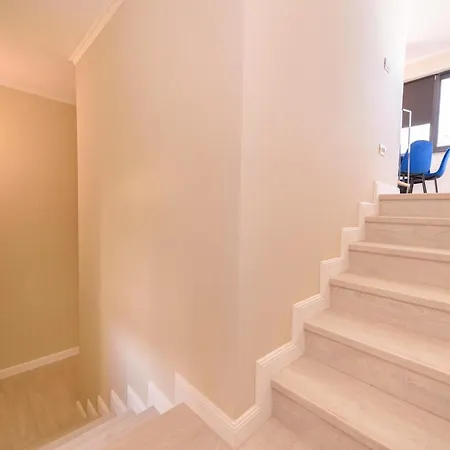 Aquarium Penthouse 6 דירה Năvodari