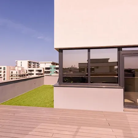 Aquarium Penthouse 6